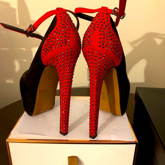 Beautiful Wild pair stilettos 👠 pump size 6 - Picture 2 of 16